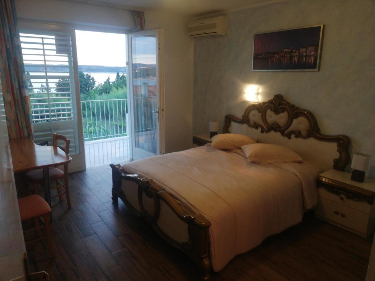 Guest House Vila Luka Portoroz Exterior foto